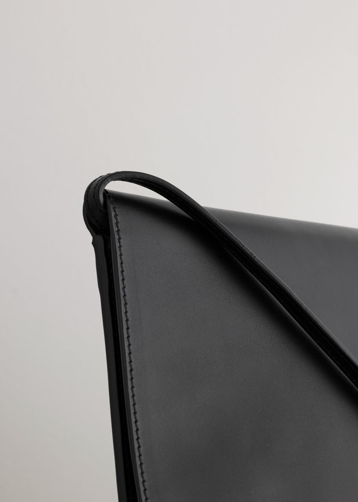 JOELE BAG - VITELLO BLACK