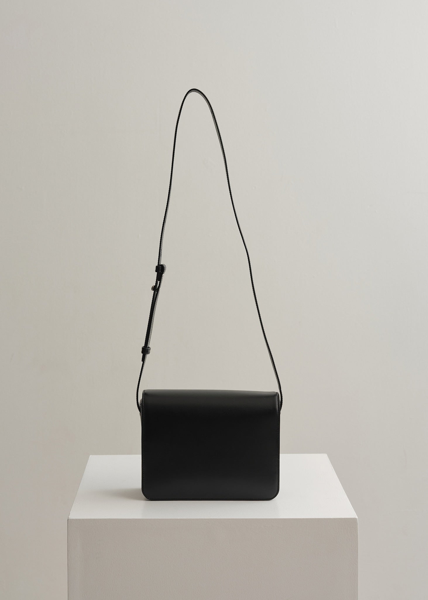 ANNIKA BAG - BLACK VITELLO