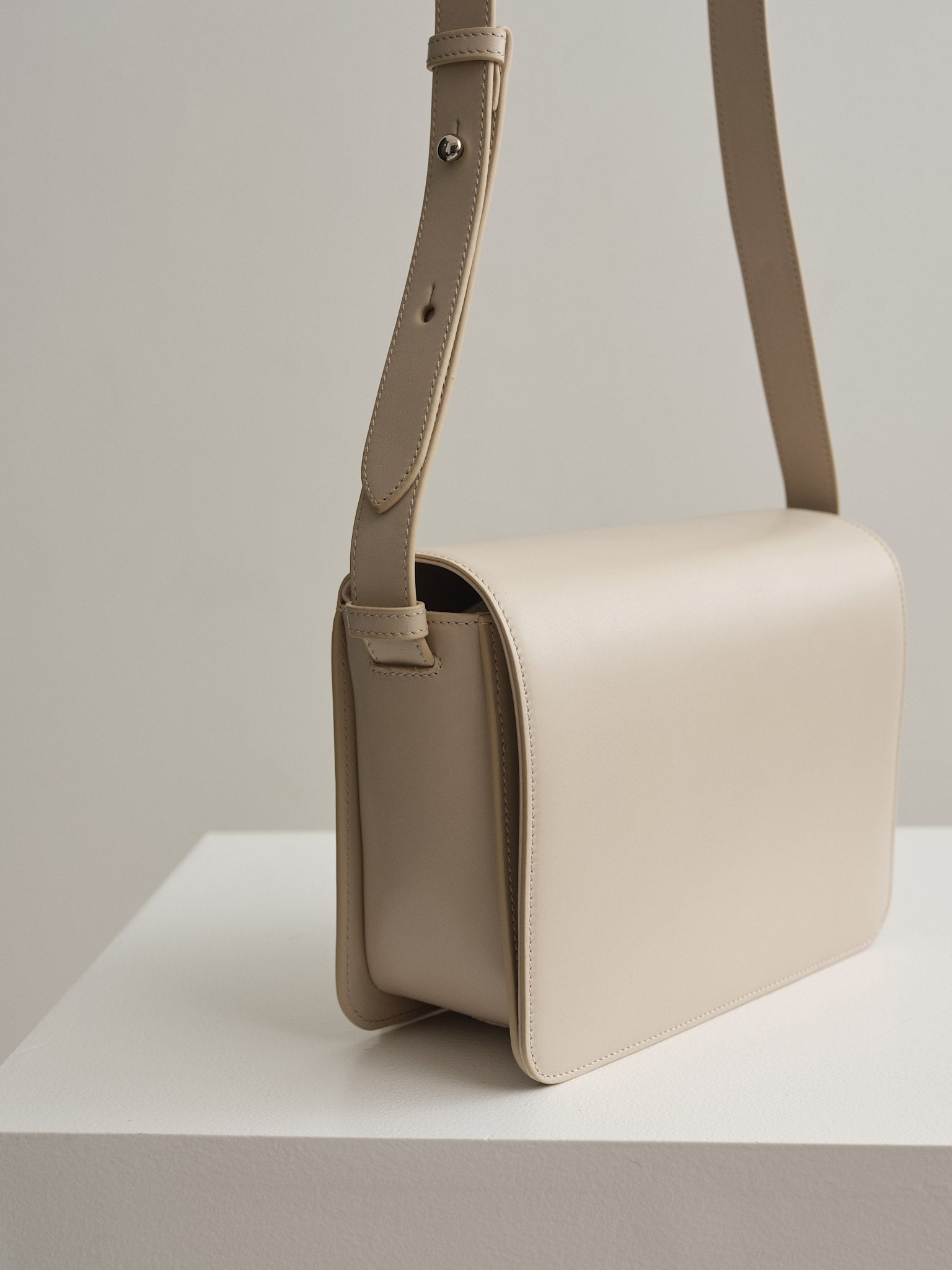ANNIKA BAG - VITELLO CEMENT