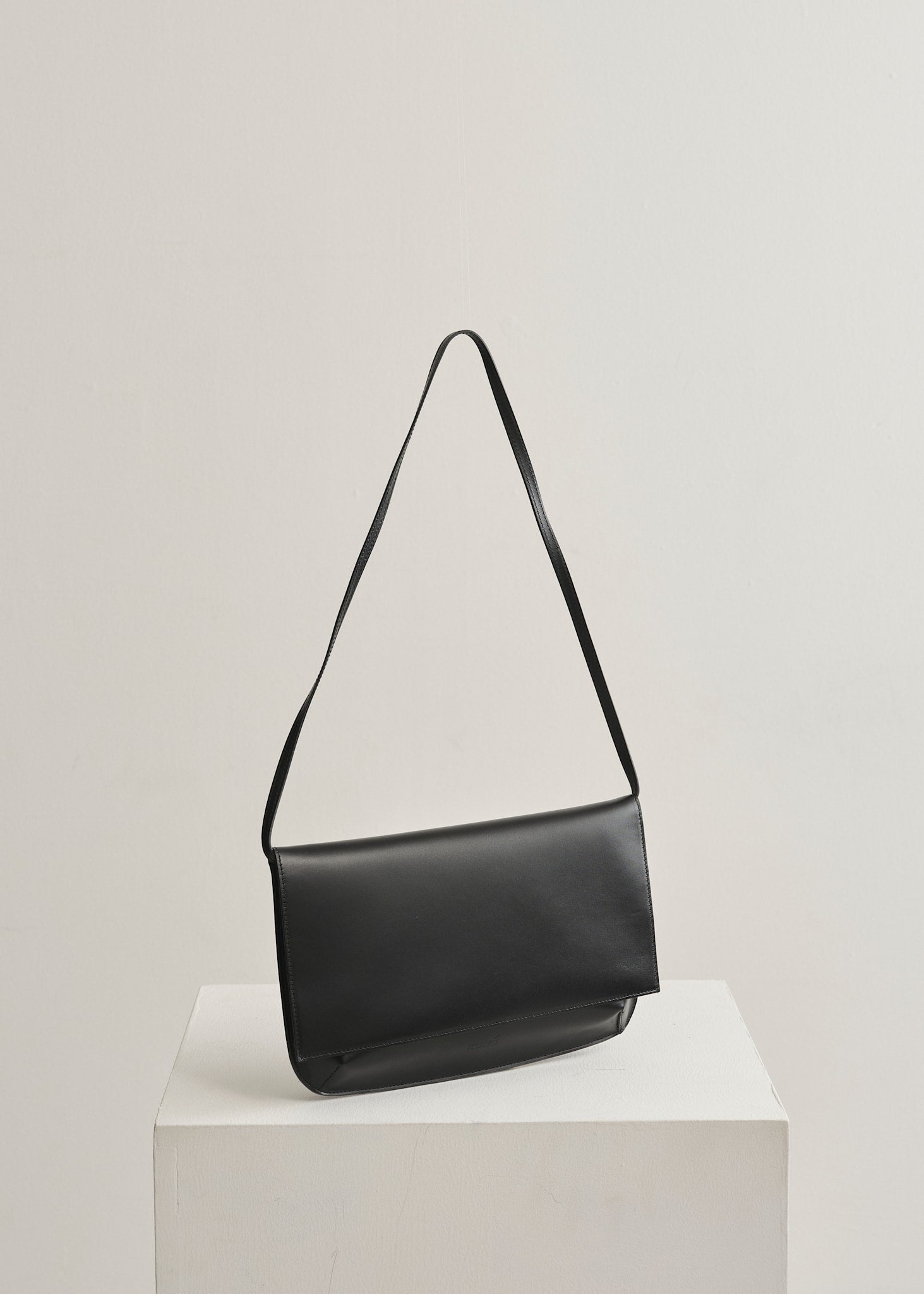 JOELE BAG - VITELLO BLACK