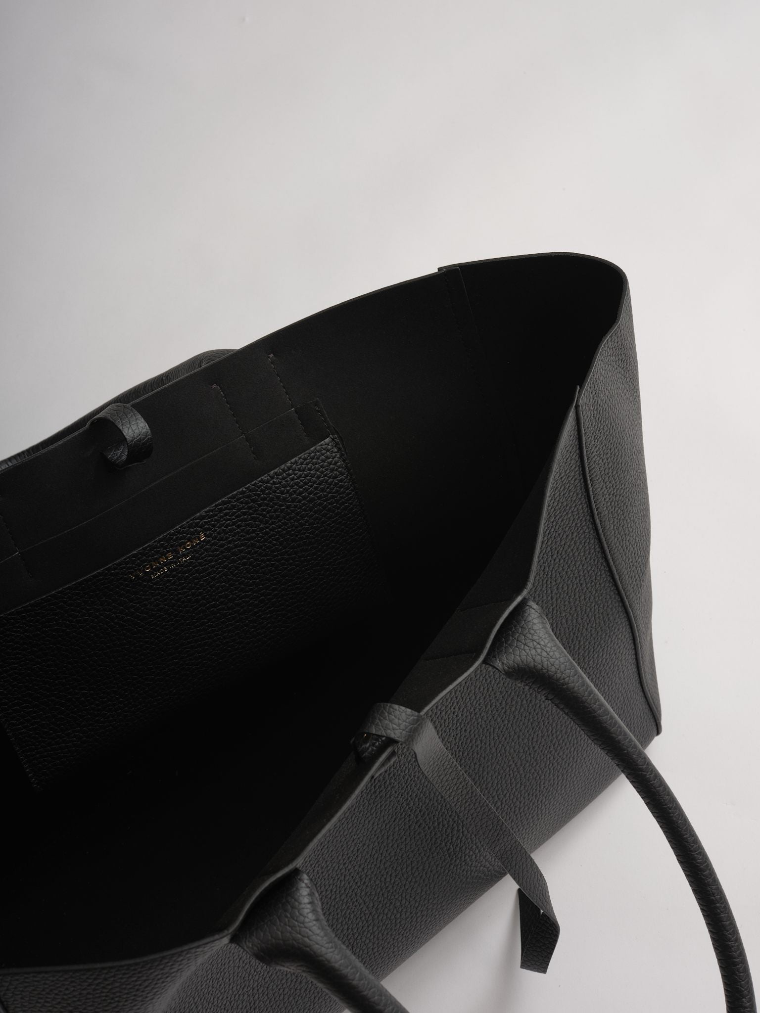 LARGE FILIPPO BAG - BLACK RIO