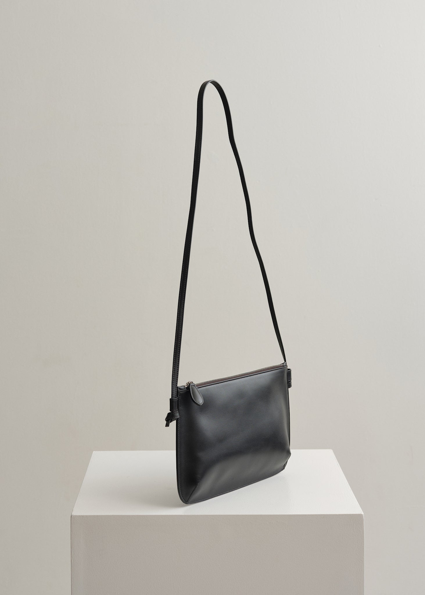 LARGE PURSE - VITELLO BLACK