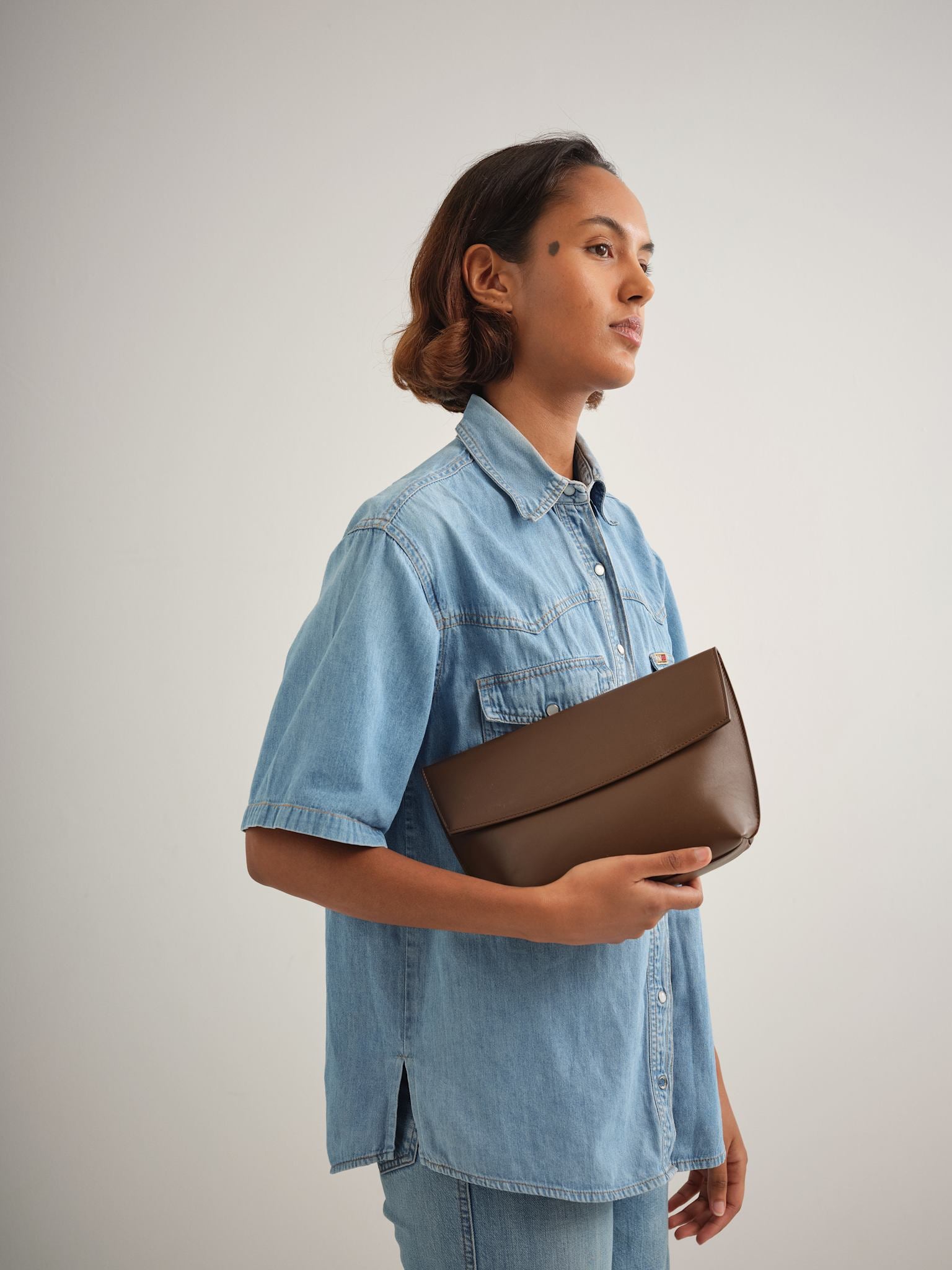 LARGE YARI - CHOCOLATE VITELLO