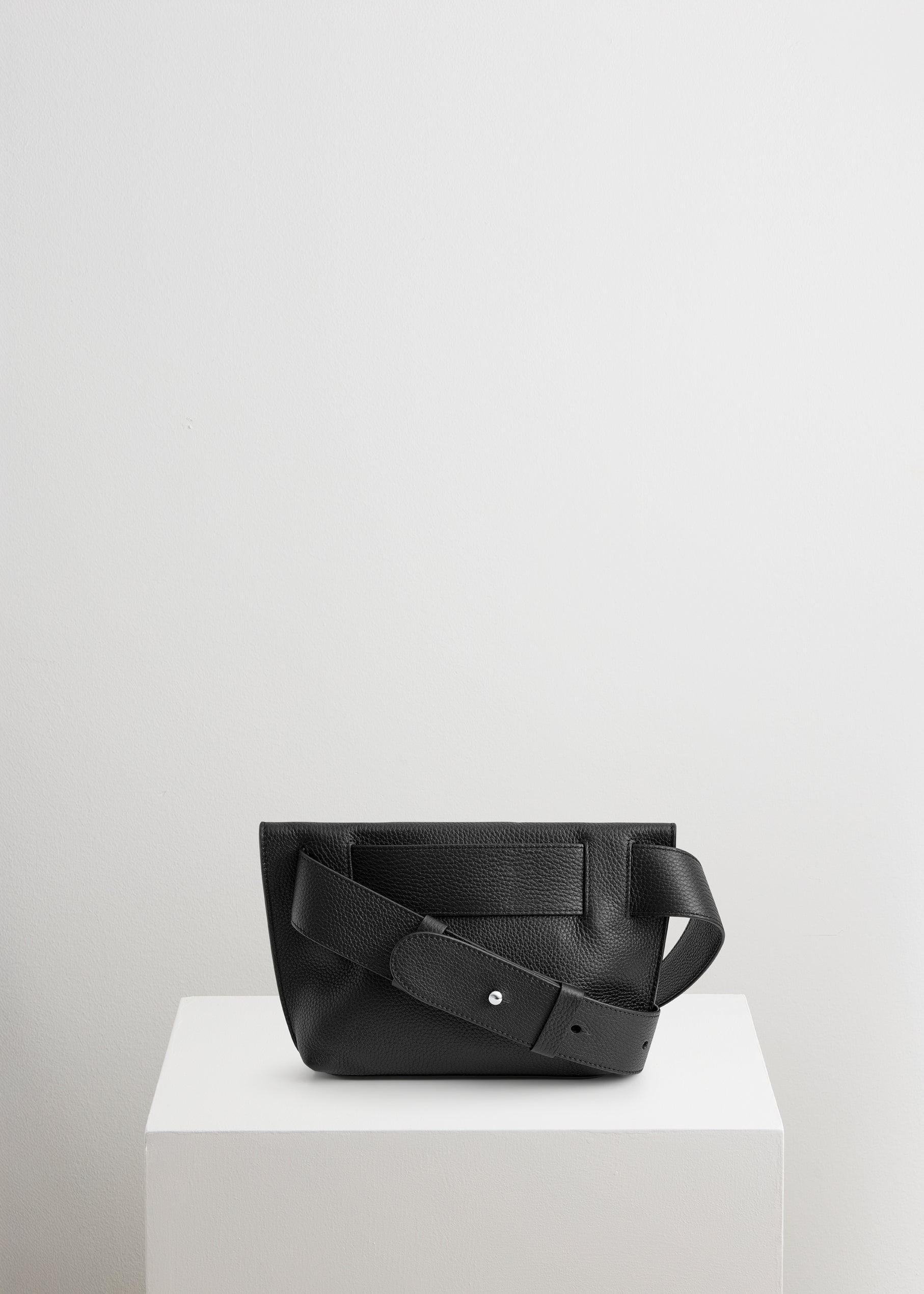 LARGE YARI - BLACK RIO