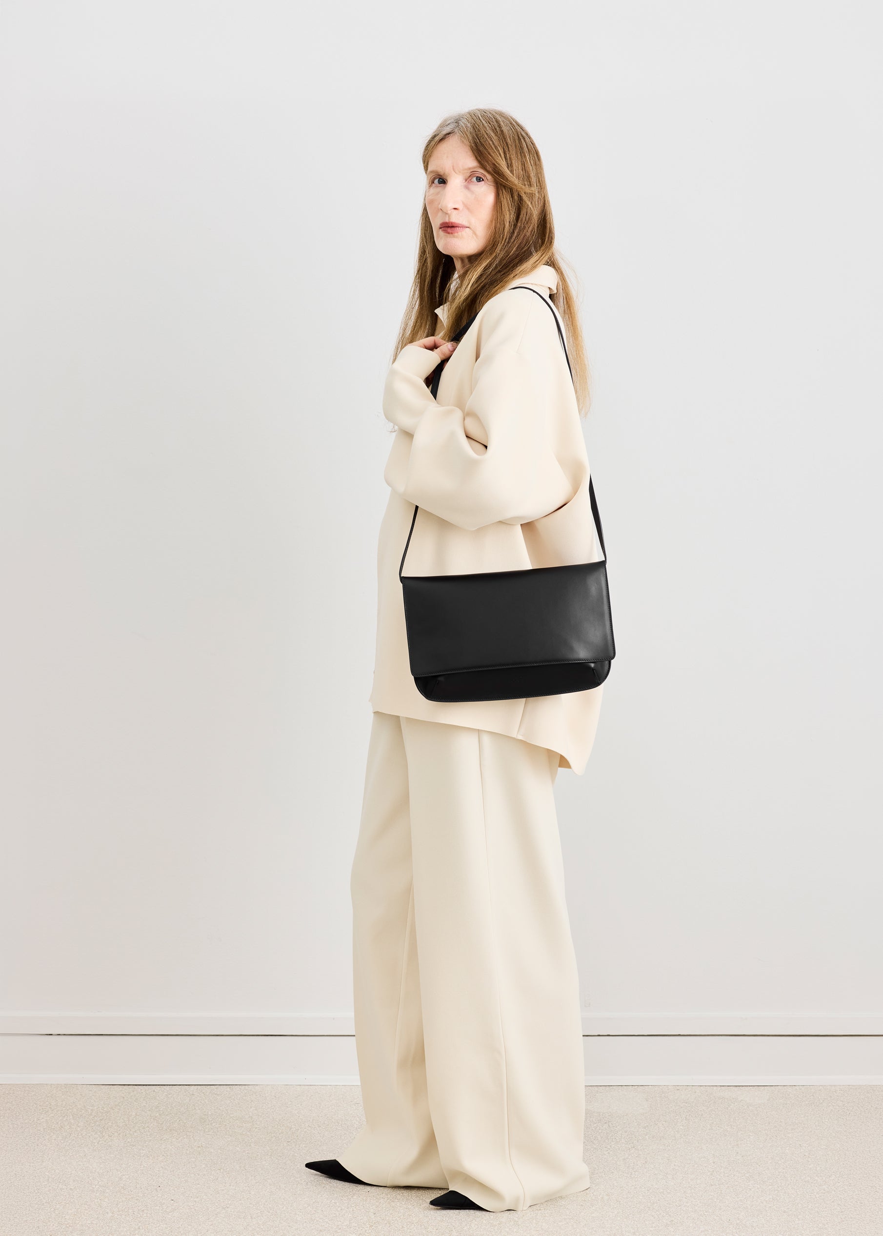 JOELE BAG - VITELLO BLACK