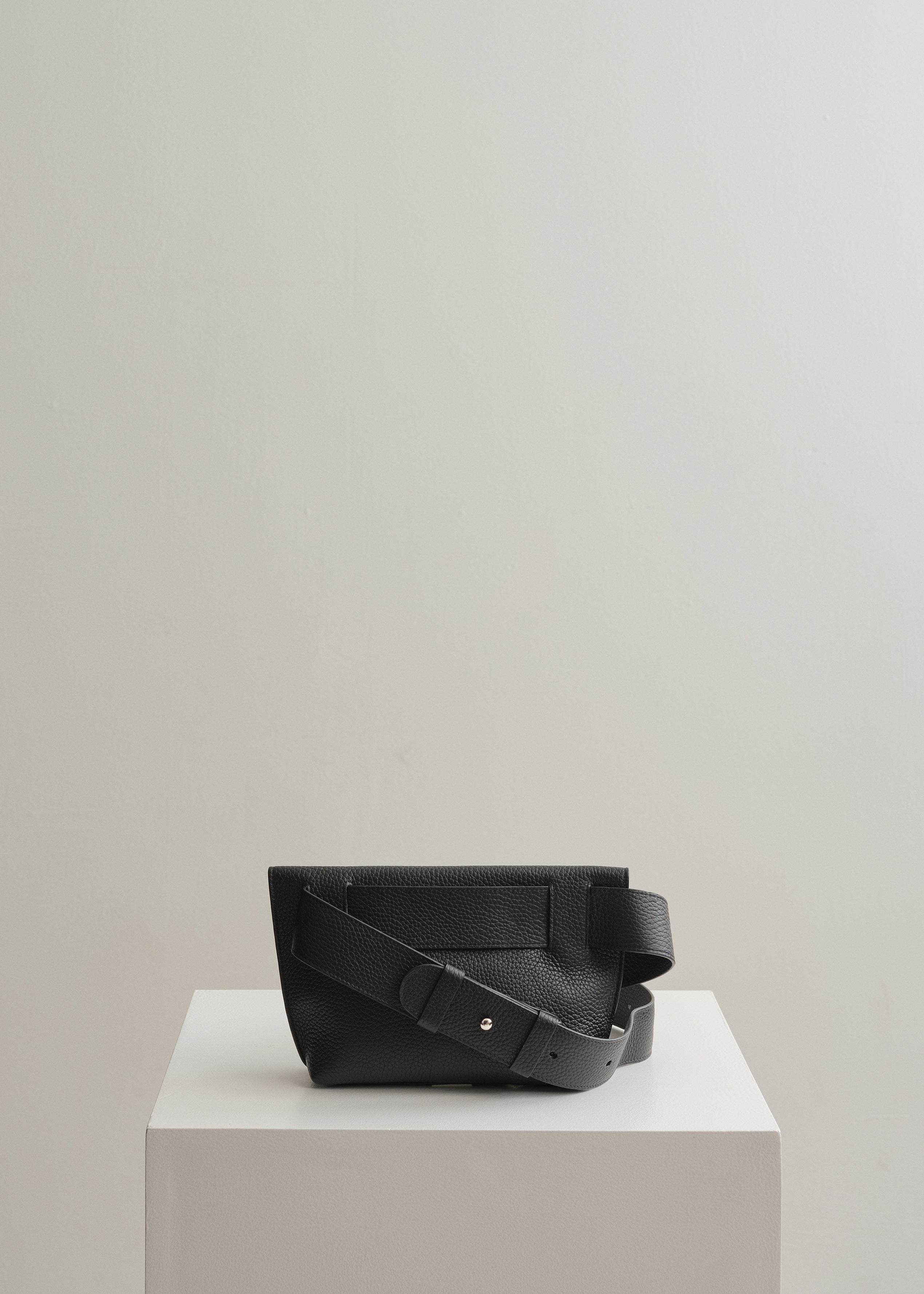 LARGE YARI - BLACK RIO
