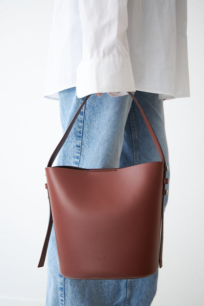 LITTLE LEO BUCKET BAG - VITELLO RUSTY